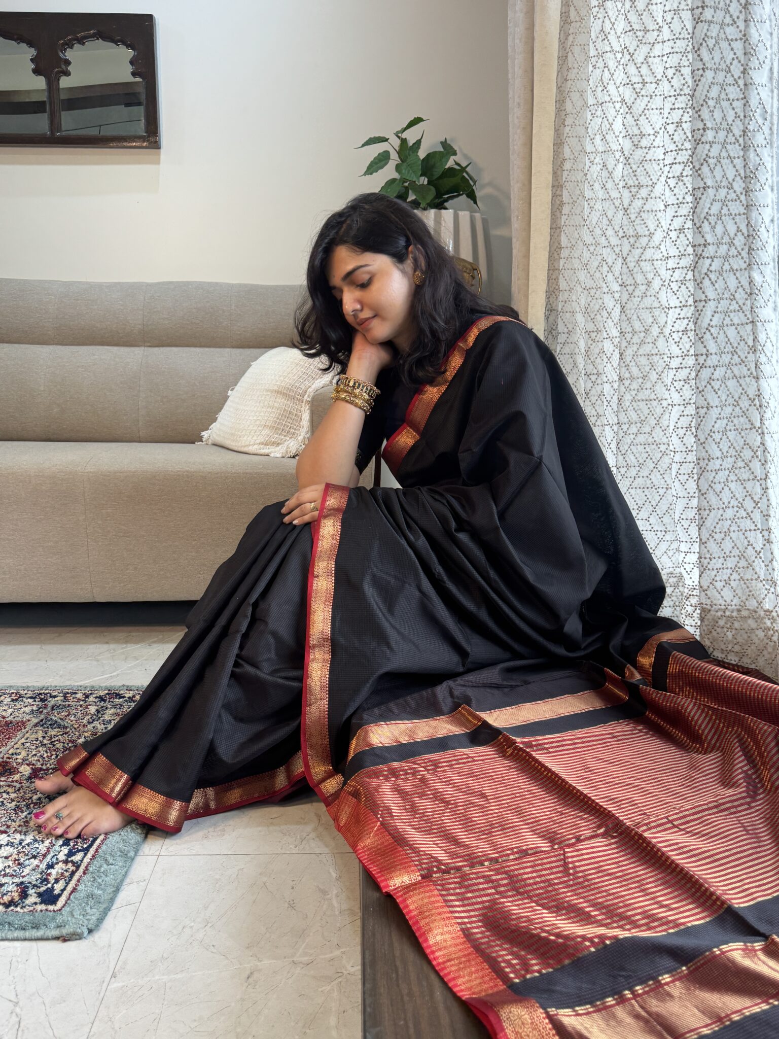 HANDLOOM THREADS - Trusted brand for handwoven Sarees